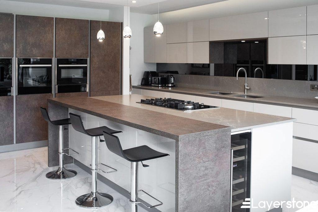 Light Brown Quratz Kitchen Island